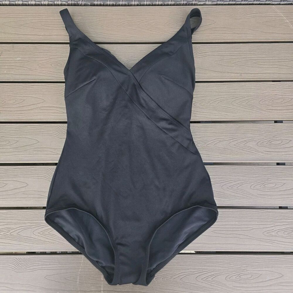 TYR Women's Solid Black S V-Neck Controlfit 1 Piece Sz 8 New Sample No Logo
